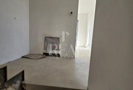 ECO Kostrena ,stan dvoetažan površine 198 m2,4S+db,balkon,terasa,garaža, Kostrena, Appartement