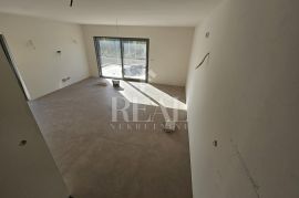 ECO Kostrena ,stan dvoetažan površine 197 m2,4S+db,balkon,terasa,garaža, Kostrena, Kвартира