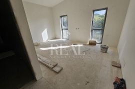 ECO Kostrena ,stan dvoetažan površine 197 m2,4S+db,balkon,terasa,garaža, Kostrena, Kвартира