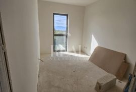 ECO Kostrena ,stan dvoetažan površine 197 m2,4S+db,balkon,terasa,garaža, Kostrena, Kвартира