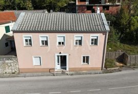 Šarmantna kuća s pogledom na more u mirnom zaleđu Crikvenice, Vinodolska Općina, Maison