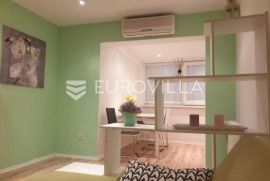 Zagreb, Palmotićeva, lijep dvosoban stan u centru grada, NKP 60 m2, Zagreb, Appartement