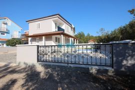 JADRANOVO - DVOJNA VILA, NOVOGRADNJA, Crikvenica, Haus