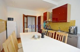 Pavlovac - za najam za 10 osoba, Opatija, Appartement