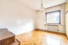 Samobor okolica, Bregana funkcionalan trosobni stan 80m2, Apartamento