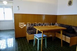 Rijeka, Marčeljeva Draga, etaža 80,24m2 na odličnoj lokaciji, investicija, Rijeka, Flat