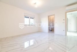 Zagreb, Gornja Dubrava, četverosoban stan 2. kat, penthouse, NKP 112 m2, NOVOGRADNJA, Zagreb, Wohnung