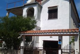 Haus im Dorf mit Blick nach meer, Umag, Famiglia