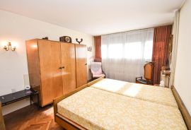 Zagreb, Martinovka, trosoban stan 97 m2 u Galićevoj zgradi, Trnje, Wohnung