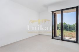 Prekrasna nova vila s bazenom i saunom, 303 m2 - ključ u ruke, Poreč, Casa