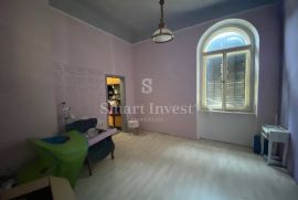 OPATIJA, stan 100 m2 s terasom prvi red do mora, Opatija, Stan