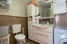 Krk-grad,2S+DB,61 m2,okućnica 60 m2,pogled na more, Krk, Διαμέρισμα