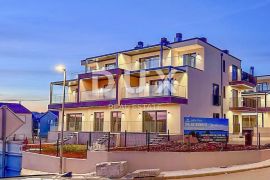 PULA, MEDULIN - luksuzni stan 78m2 u novogradnji 100m od mora, panoramski pogled na more, Medulin, Appartment