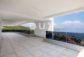 OPATIJA, CENTAR - penthouse u novogradnji s krovnim bazenom iznad centra Opatije, idilično okruženje, Opatija, Flat