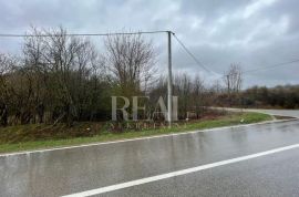 Prodaja građevinskog zemljišta s ucrtanim objektom 2198 m2, Lovinac, أرض