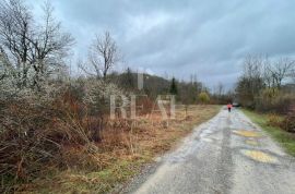 Prodaja građevinskog zemljišta s ucrtanim objektom 2198 m2, Lovinac, Земля