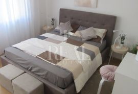 Najam stana s garažom u Opatiji 2S+DB  68 m2, Opatija, Daire