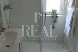 Najam stana s garažom u Opatiji 2S+DB  68 m2, Opatija, Appartment