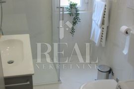 Najam stana s garažom u Opatiji 2S+DB  68 m2, Opatija, Appartment