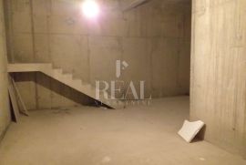 Poslovni prostora za zakup na Donjem Zametu  108 m2, Rijeka, Commercial property