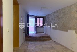 Istra, Rovinj, poslovni prostor 32 m2 - DUGOROČNI NAJAM, Rovinj, Commercial property