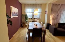 Martinkovac, uređen 3-soban s lođom, Rijeka, Appartement