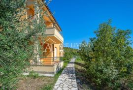 Istra, Rabac - lijep dvosoban stan sa bazenom i panoramskim pogledom na more, Labin, Apartamento