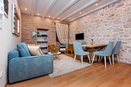 Rovinj,novogradnja u starom gradu,1 kat,namješten-41m2, Rovinj, Daire