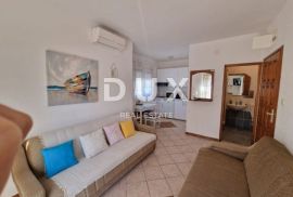 VIR, ZADAR - garsonijera nadomak plaže, Vir, Appartement