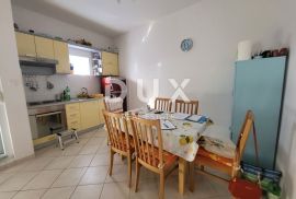 STARIGRAD, ZADAR - PRILIKA! Izuzetan stan 80 m od plaže, Starigrad, Apartamento