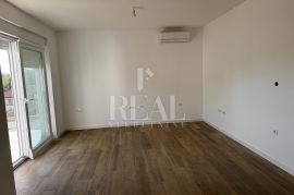 Matulji, stan u novogradnji, prizemlje, 74 m2, 2S+DB, Matulji, Apartamento