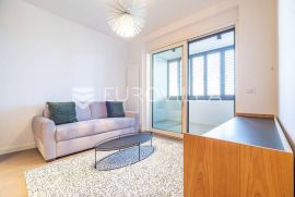 Zagreb, VMD Heinzelova, prekrasan trosoban stan NKP 84 m2, Zagreb, Appartamento