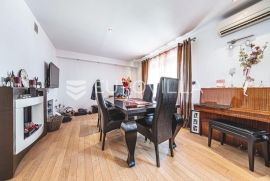 Zagreb, Trešnjevka prekrasna kuća površine 250 m2 sa garažom, Zagreb, Casa