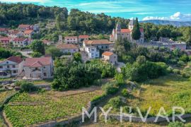 Gradevinsko + poljoprivredno zemljište u Svirču, Jelsa, Land