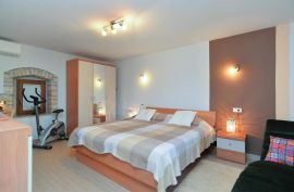 Renovirana kuća u nizu, Rovinj, okolica, Istra, Rovinj, بيت