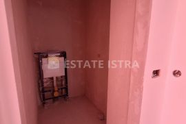 Pula/Gregovica - stan 86 m2 u visokom roh bau -1.kat, Pula, Appartement