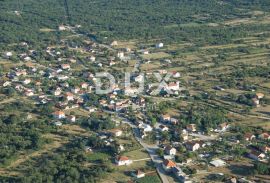 ZADAR, POLJICA - Građevinsko zemljište 3700 m2, Vrsi, Land