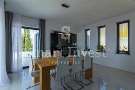 MARTINKOVAC, stan za najam 3S+DB s panoramskim pogledom na more, Rijeka, Appartement