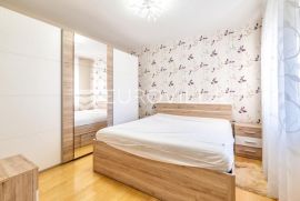 Zagreb, Maksimir, komforan uređeni trosobni stan sa vanjskim parkirnim mjestom, NKP 60 m2, Zagreb, Flat