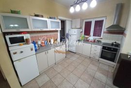 Ledine, 167m2, pr+I, 3ara, novija, odlična ID#1627, Novi Beograd, Maison