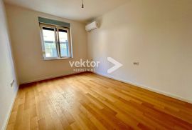 Crikvenica, prizemlje s okućnicom u novogradnji, Crikvenica, Appartement