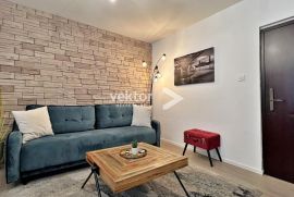 Centar, stan na par koraka do Korza, Rijeka, Appartement