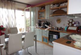 Srdoči, 65m2, 3-soban, blizina škole i vrtića, Rijeka, Appartement