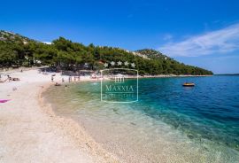 Pakoštane - Drage, vila prvi red do mora, plaža 30m! 1600000€, Pakoštane, Casa