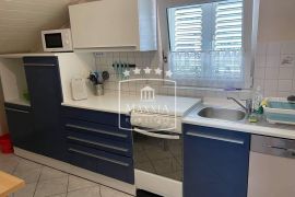 Maslenica - kuća 296m2 drugi red do mora, izvrsna lokacija! 390000€, Jasenice, Σπίτι