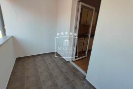 Kruševo - kuća sa 3 apartmana novija gradnja! 195000€, Obrovac, Famiglia