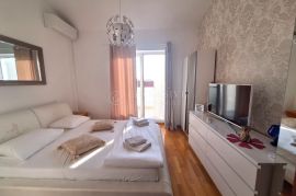 SELCE - APARTMAN S POGLEDOM, 30 M OD MORA!, Crikvenica, Διαμέρισμα