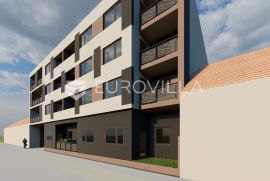 Osijek, Centar, novogradnja, četverosoban stan na prvom katu površine 81,72 m2, Osijek, Stan