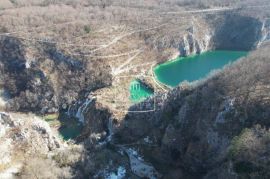 Plitvička jezera - teren 65.847m2, građevinski dio 11.000m2 + IDEJNI PROJEKT!, Plitvička Jezera, Terreno