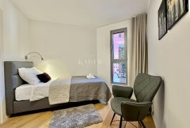 Opatija, centar – Divan 3sobni stan s okućnicom i garažom, Opatija, Appartement